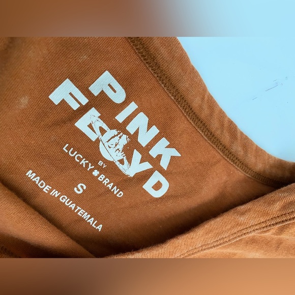 Lucky Brand x Pink Floyd Brown T-shirt Graphic Tee Music Band 70’s Triangle Beam - Picture 8 of 9